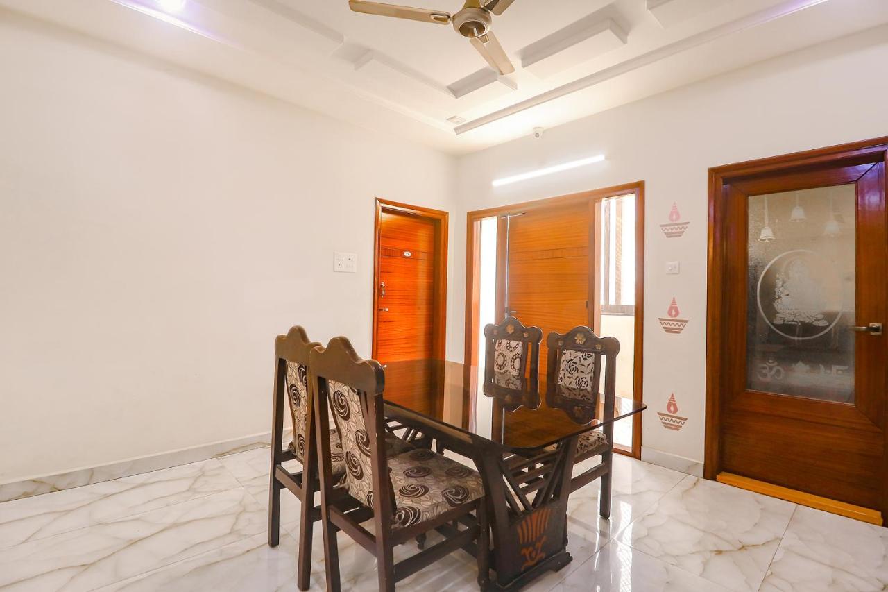 Fabexpress Golden Gate - Nr Hitech 3* Hyderabad